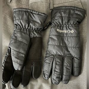 Columbia Charcoal Quilted Gloves